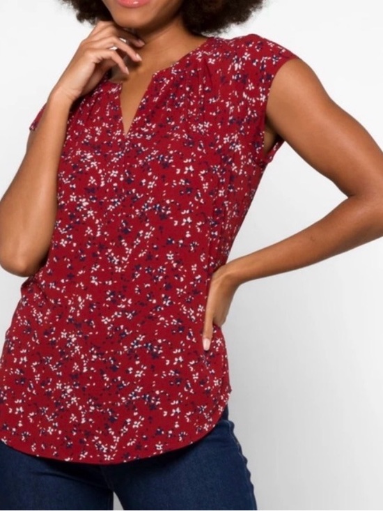 41 Hawthorn Tops - 41 Hawthorn Women's Red Floral Cap-Sleeve V-Neck Top 1X